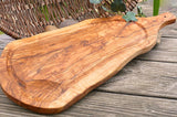 Afbeelding in Gallery-weergave laden, Steakplank met handvat &amp; sapgleuf (lengte 35-39 cm) olijfhout steak plank chacuterie vlees